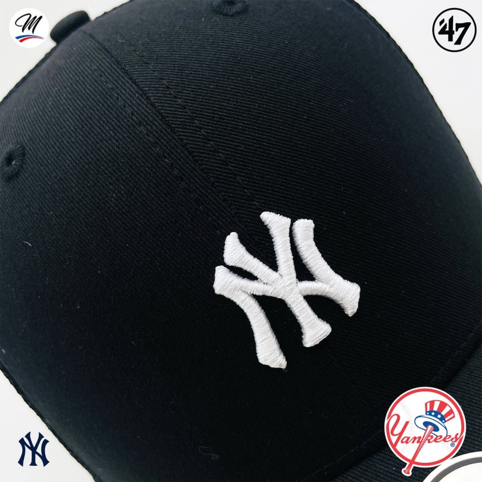 New York Yankees MLB Core Base Runner Mesh Trucker Cap