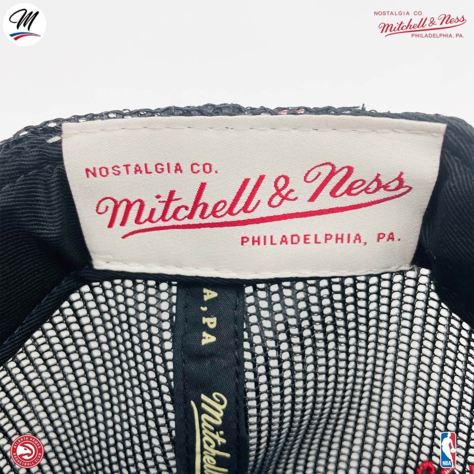 Mitchell & Ness Atlanta Hawks HWC "Gold Leaf" NBA Trucker Cap