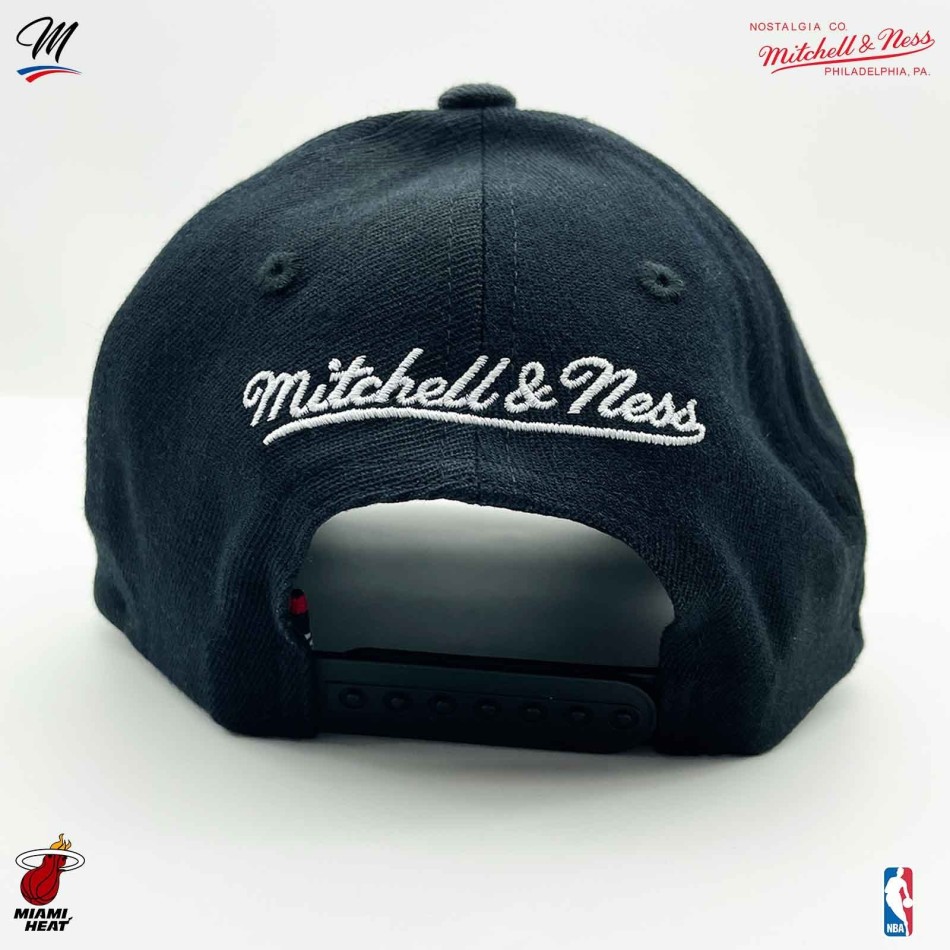 Gorra NBA "Top Spot Classic Red" de los Miami Heat (Gorras) Mitchell & Ness chez FrenchMarket