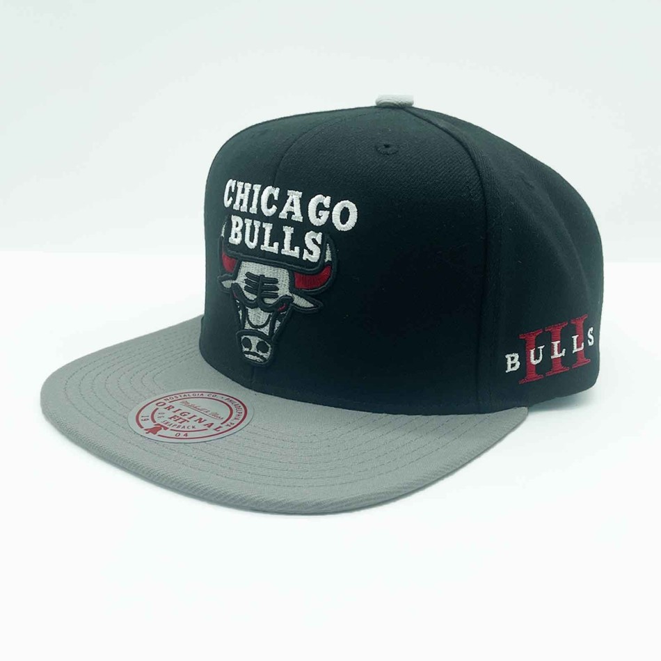 Casquette NBA Chicago Bulls "Core III Snapback" (Casquettes) Mitchell & Ness chez FrenchMarket