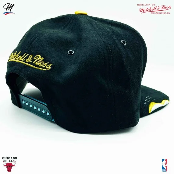 Chicago Bulls "Day 6 Snapback" NBA Cap (Caps) Mitchell & Ness chez FrenchMarket