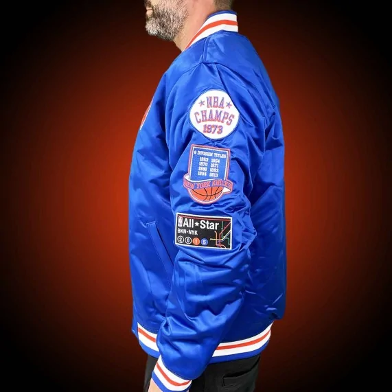 Veste Bomber Satin NBA Champion New York Knicks (Bomber) Mitchell & Ness chez FrenchMarket