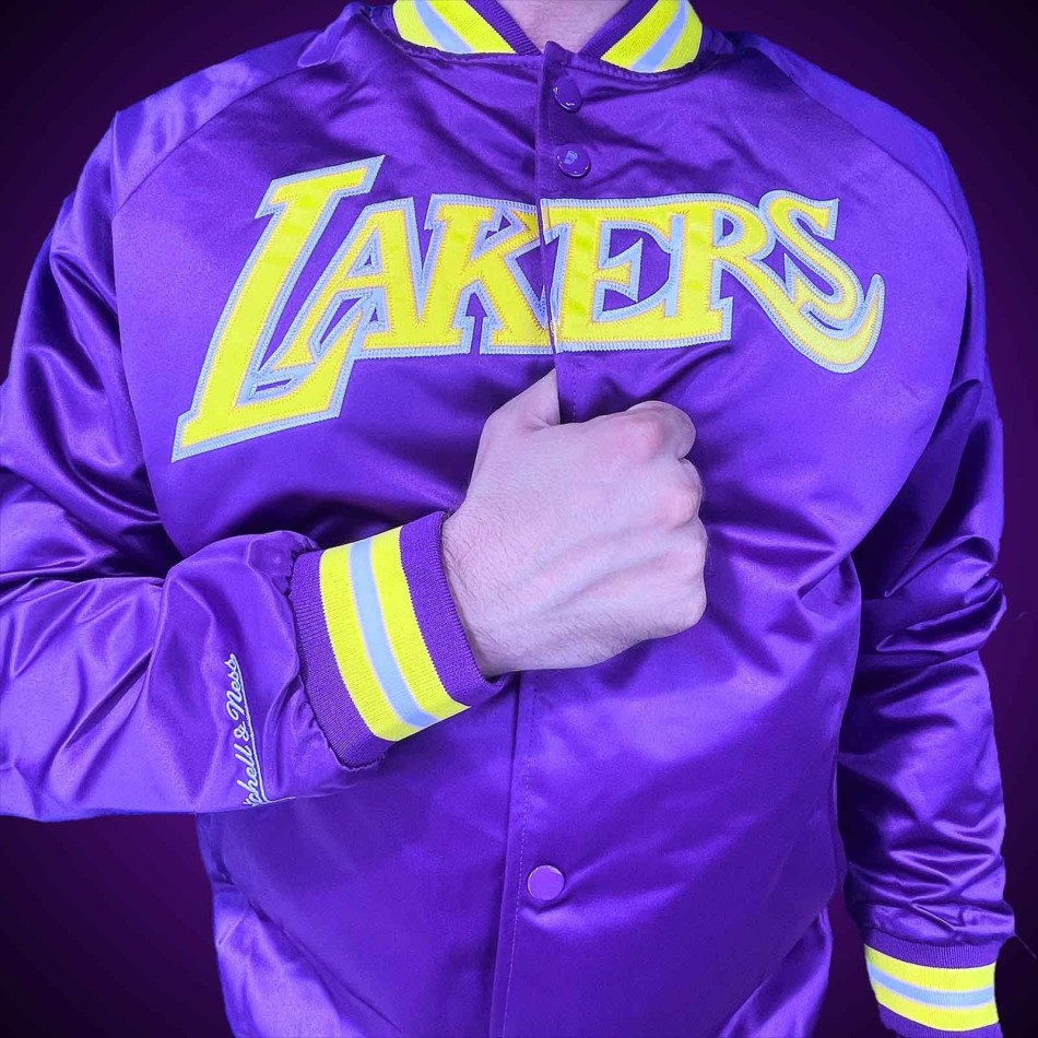 Mitchell & Ness Satin NBA lättvikts Los Angeles Lakers bomberjacka