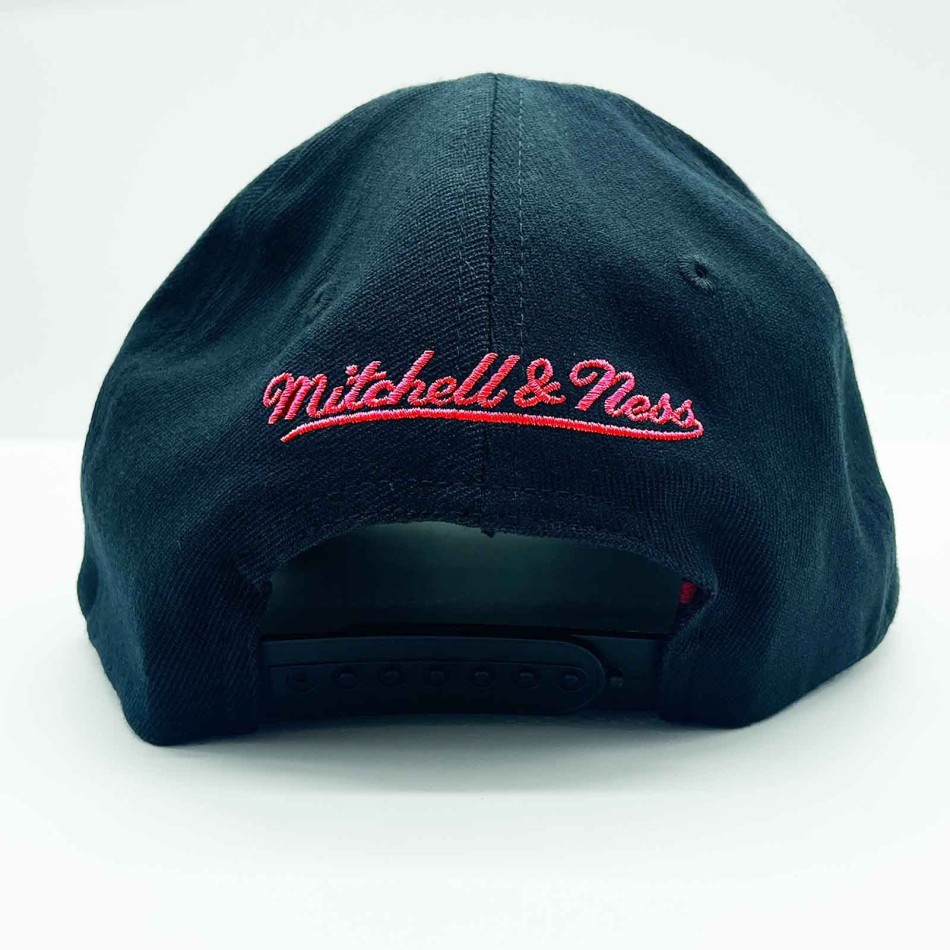 Casquette NBA Chicago Bulls HWC "Slap Sticker Classic" (Casquettes) Mitchell & Ness chez FrenchMarket