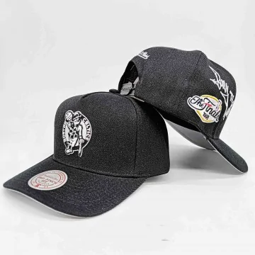 Cappellino Boston Celtics NBA Snapback “Born To Win Pro (Cappello NBA) Mitchell & Ness chez FrenchMarket