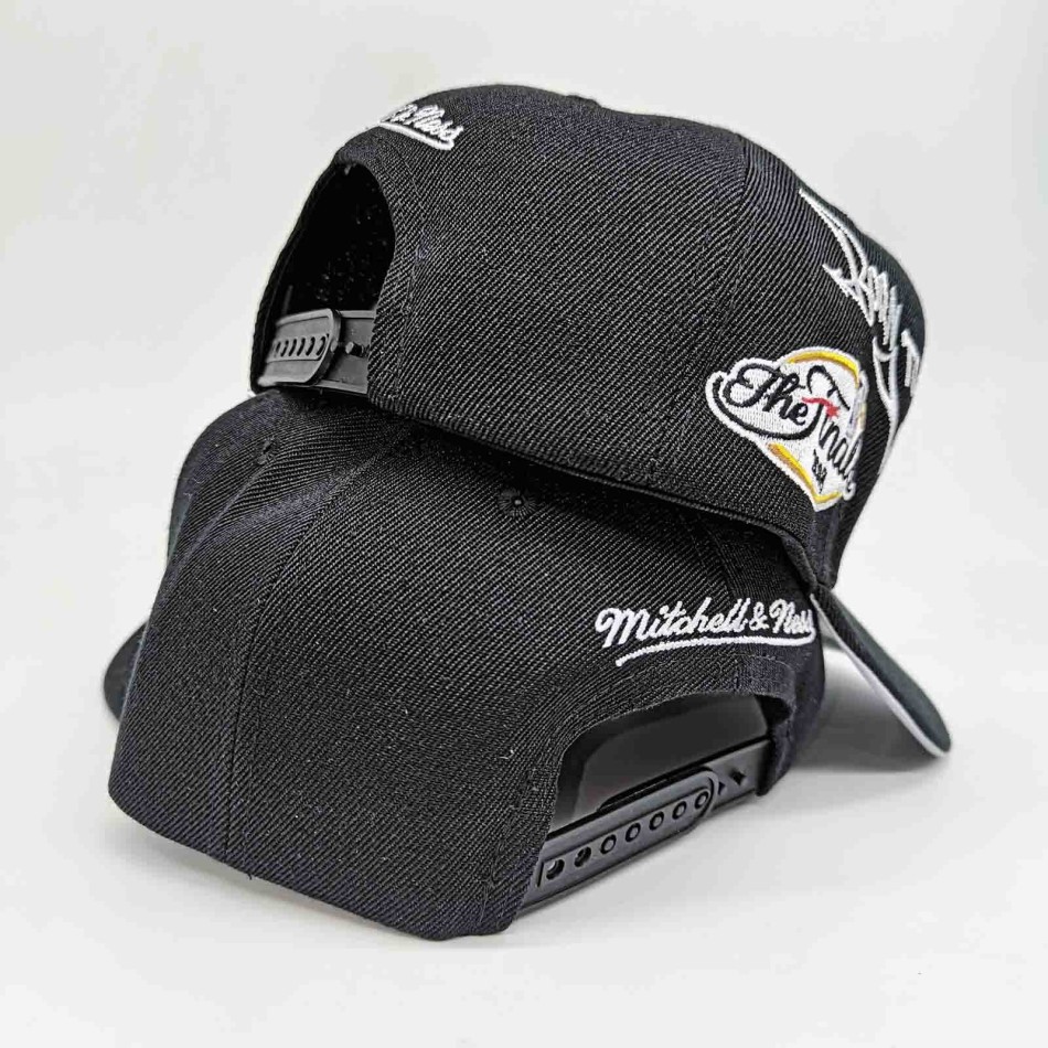 Boston Celtics NBA Snapback „Born To Win Pro“ Kappe (NBA-Kappe) Mitchell & Ness auf FrenchMarket
