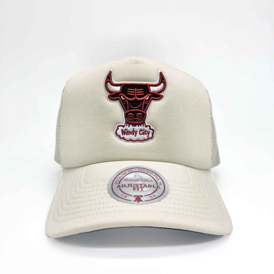 MITCHELL & NESS Chicago Bulls Evergreen Foam Trucker Cap