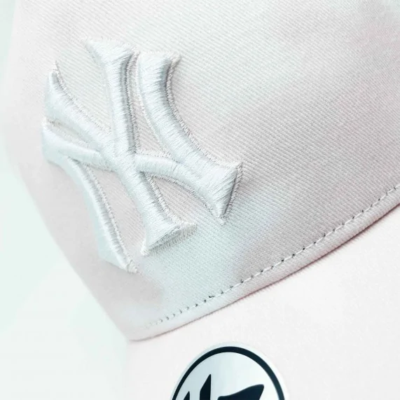 MLB New York Yankees Trucker Cap "IN THE CLOUDS" Offside DT (Gorra MLB) '47 Brand chez FrenchMarket
