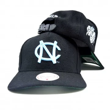 Casquette NCAA North Carolina Tar Heels "Kicking Wool Pro" (Caps) Mitchell & Ness on FrenchMarket