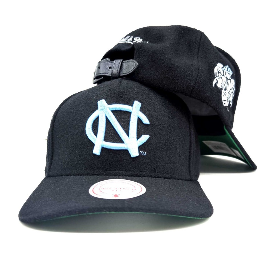 Casquette NCAA North Carolina Tar Heels "Kicking Wool Pro"