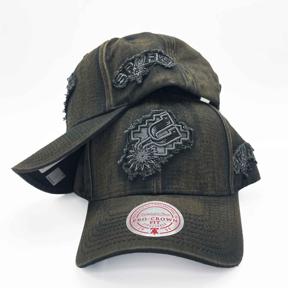 Casquette Snapback NBA San Antonio Spurs "Downtown Pro HWC" (Casquette NBA) Mitchell & Ness chez FrenchMarket