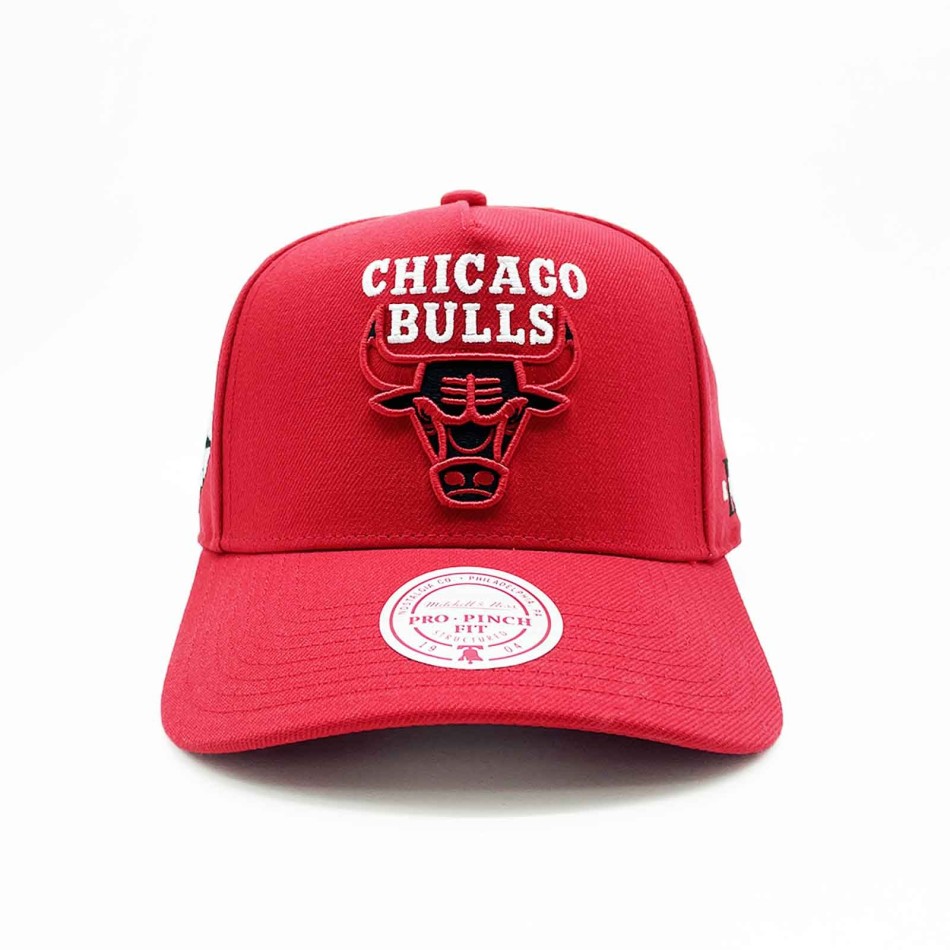 Chicago Bulls Core III Pro Snapback Cap Mitchell & Ness Red