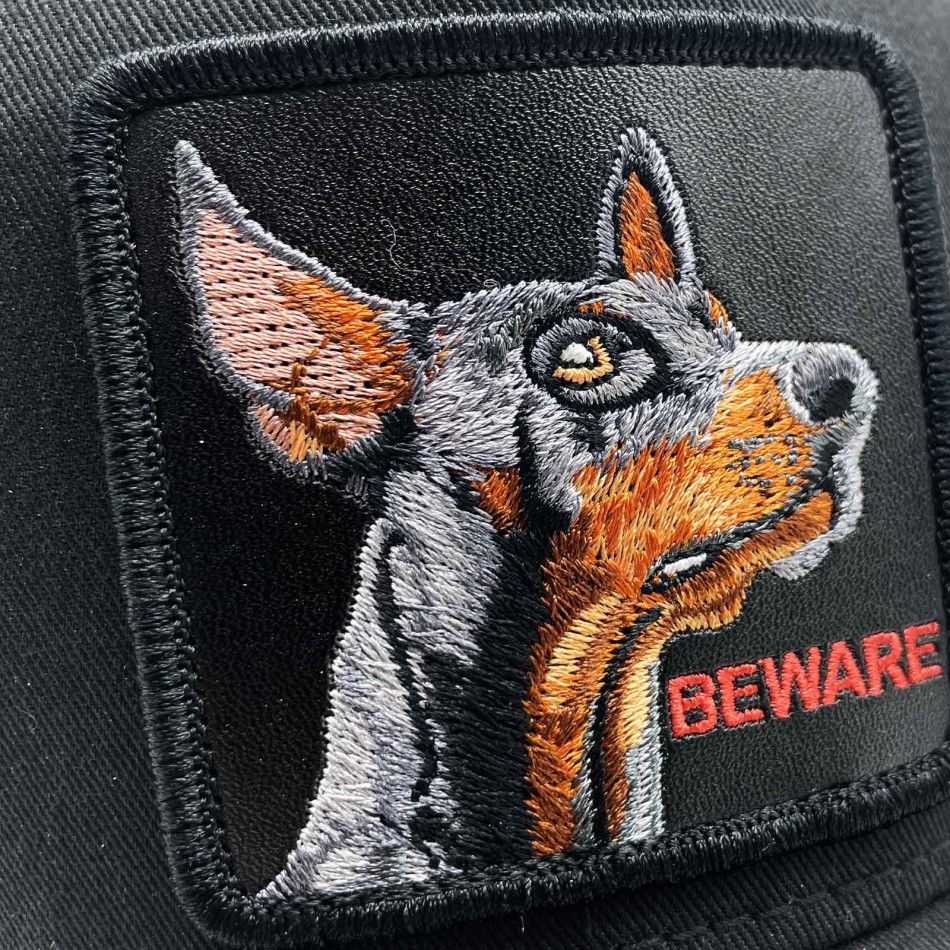 Casquette Trucker The Farm Doberman "The Beware Dog"