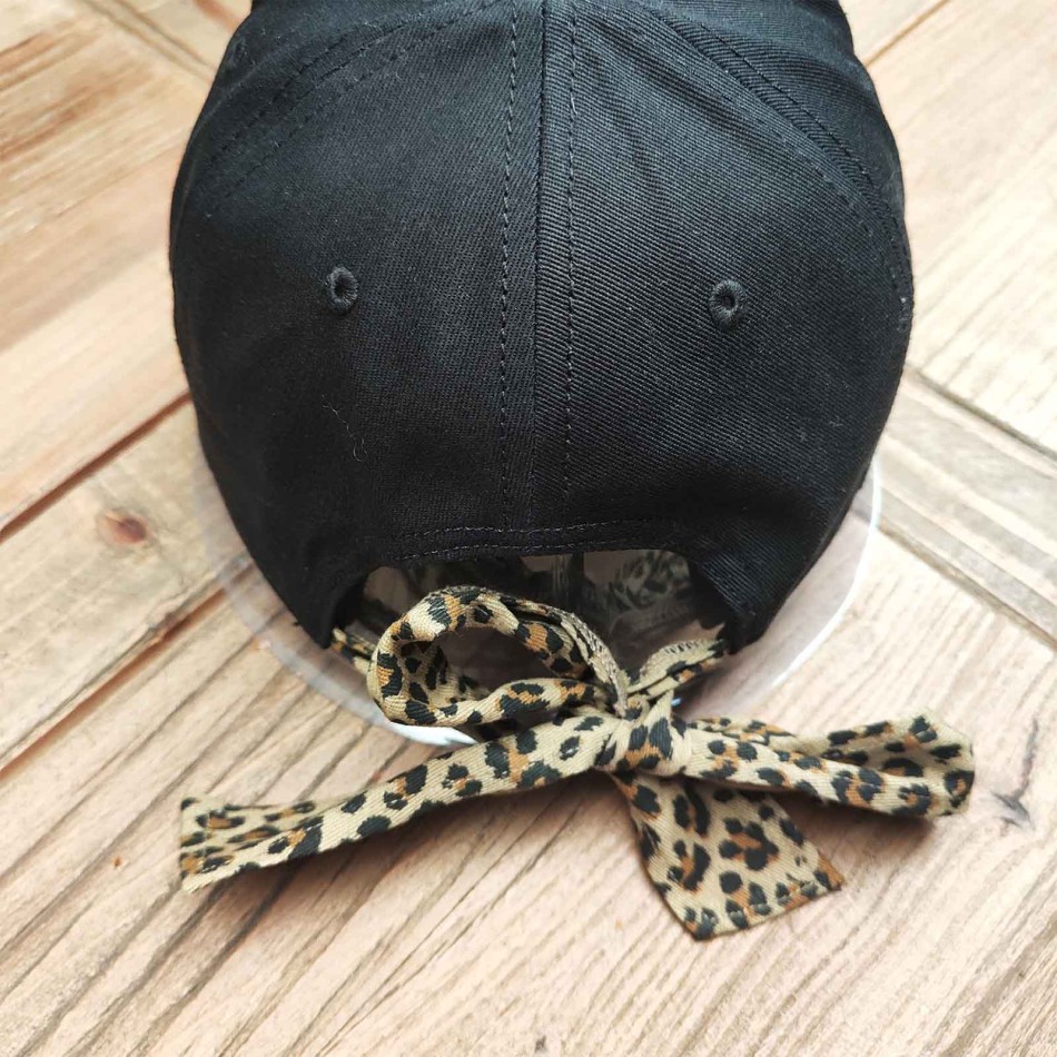 VON DUTCH Baseballkeps för damer med leopardmönstrad rosett